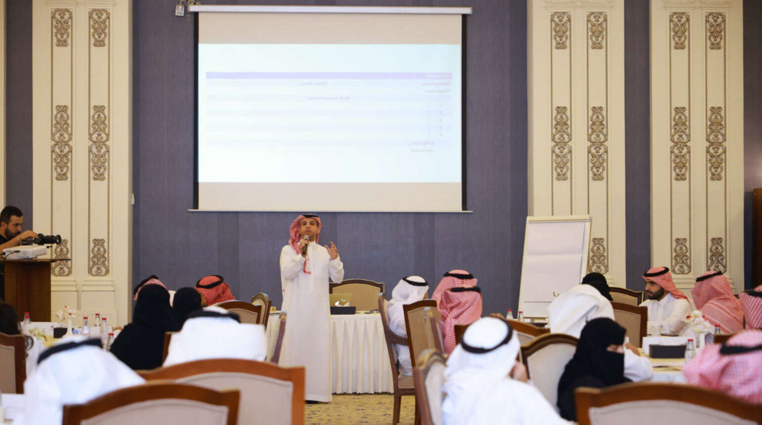 ورشة عمل تطوير خدمات جمعيات أصدقاء المرضى في المملكة